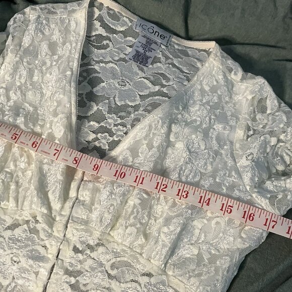 Y2K Icone Simons Lace Mesh Sheer Top Womens XL Off White Cropped Whimsigoth Vtg - Picture 6 of 7